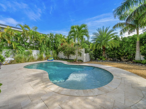 Anna Maria 4 Bedroom Pool House Walk to Beach